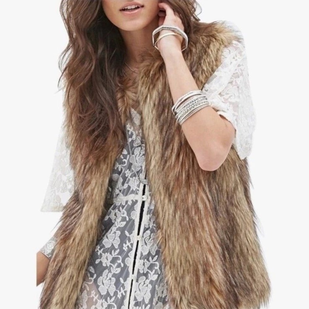J Jill Faux Fur Vest Women Medium Brown Collar‎ Open Front Luxury Warm Outerwear